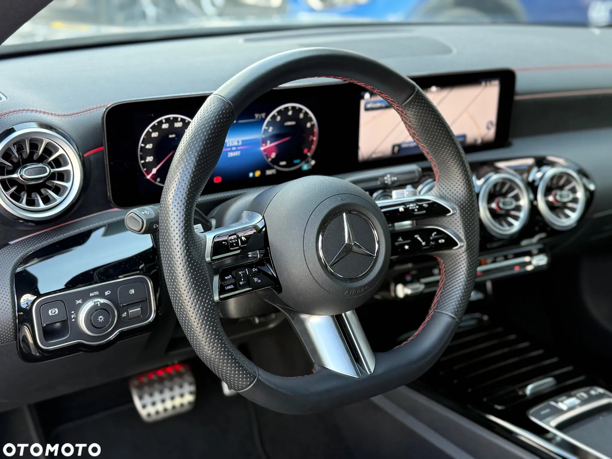 Mercedes-Benz CLA 200 7G-DCT AMG Line Advanced Plus - 11