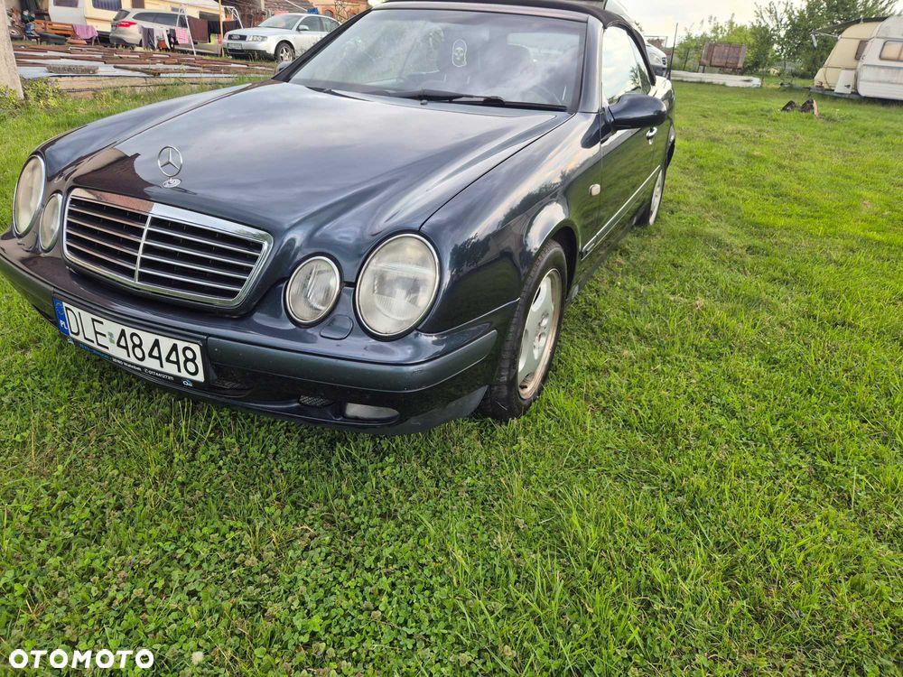 Mercedes-Benz CLK - 6