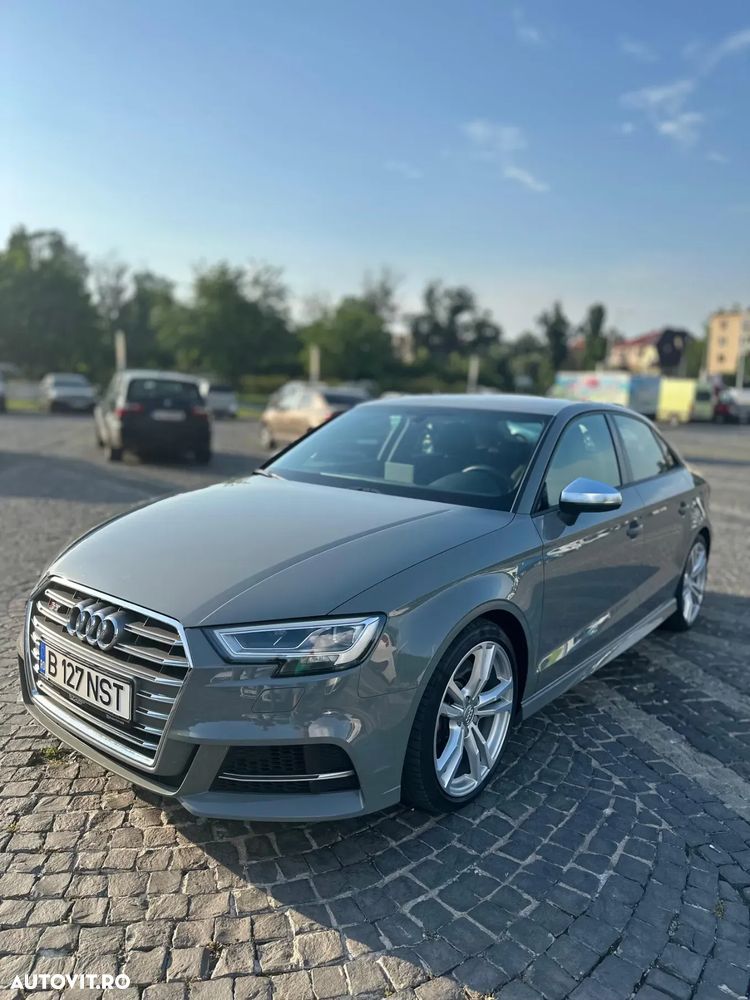 Audi S3 2.0 TFSI quattro S tronic - 1