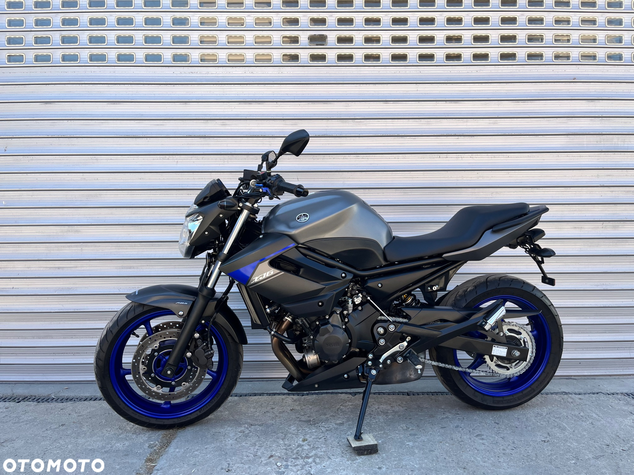 Yamaha XJ - 2