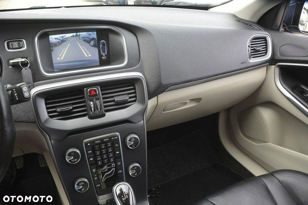 Volvo V40 D2 Powershift Momentum - 18