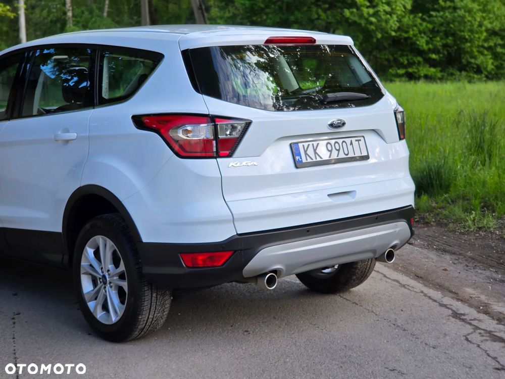 Ford Kuga 2.0 TDCi 2x4 Titanium - 15
