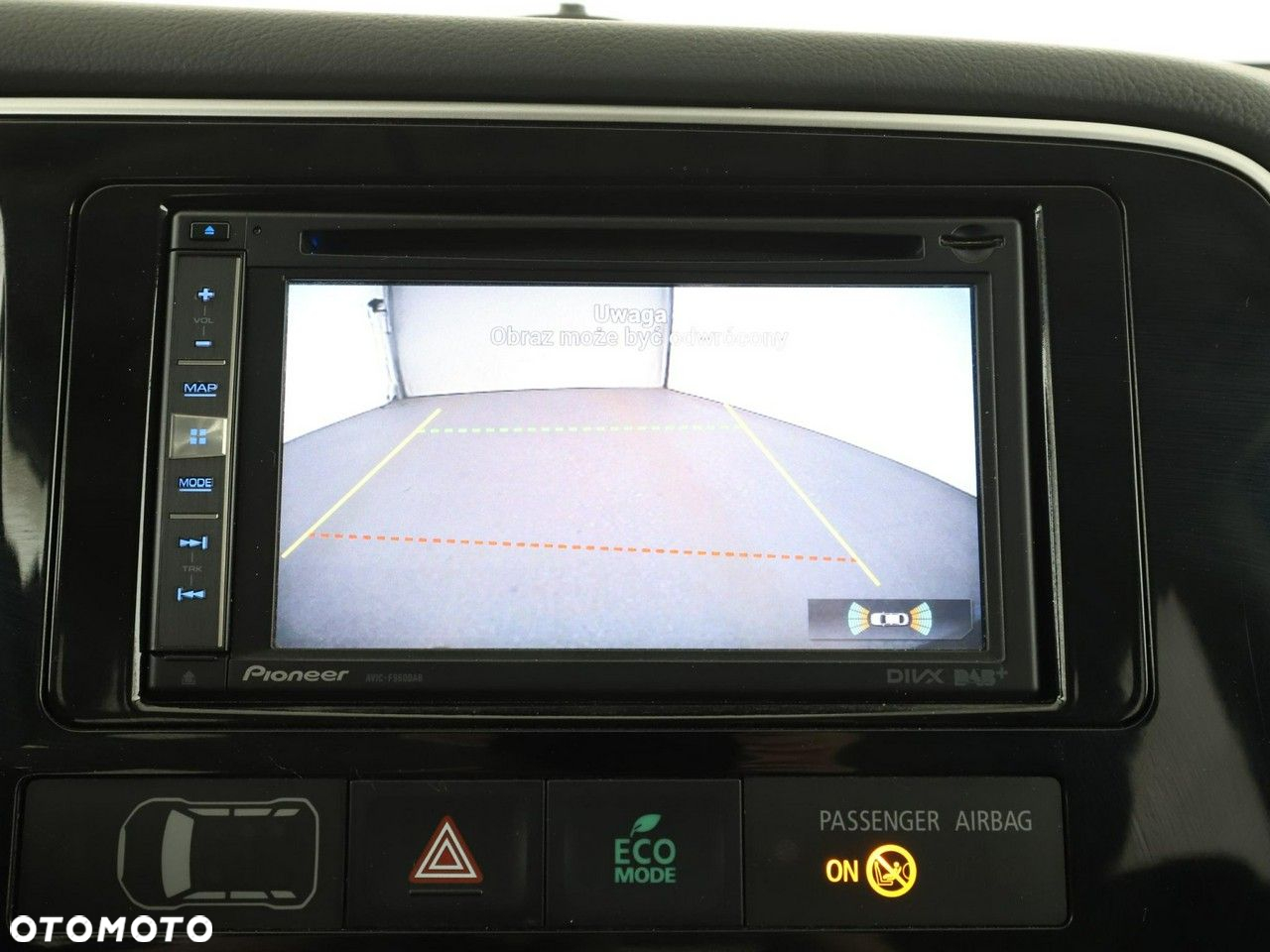 Mitsubishi Outlander - 24