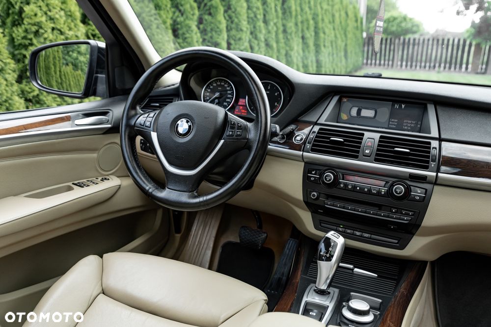 BMW X5 xDrive30d - 27