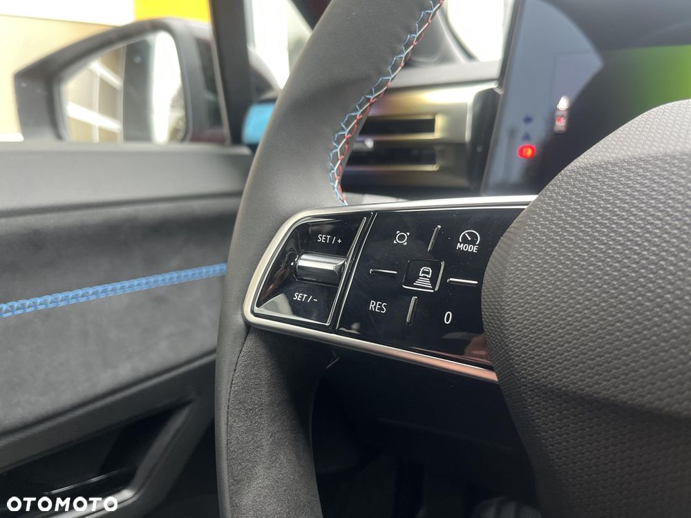 Renault Clio - 25