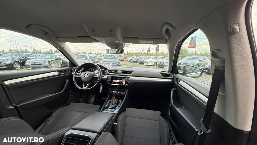 Skoda Superb 2.0 TDI DSG Style - 13