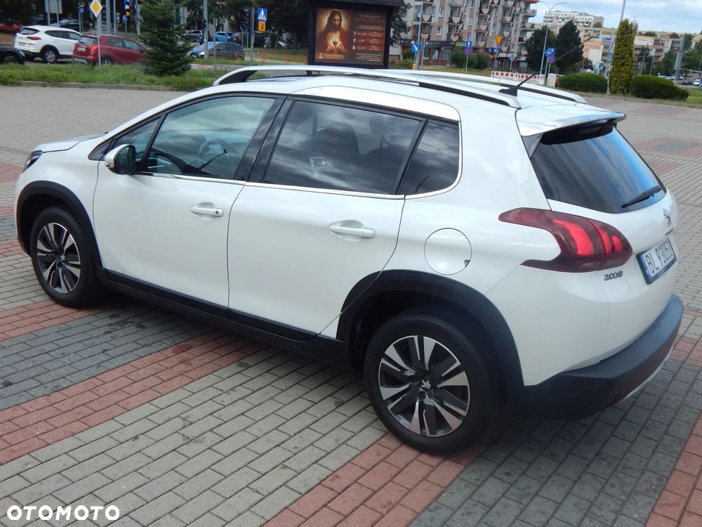 Peugeot 2008 1.2 Pure Tech GPF Allure S&S - 8