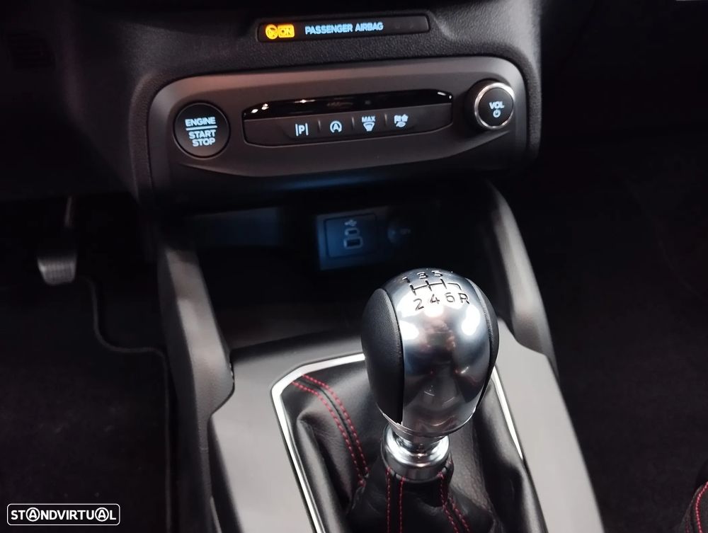 Ford Focus 1.0 EcoBoost MHEV ST-Line - 35