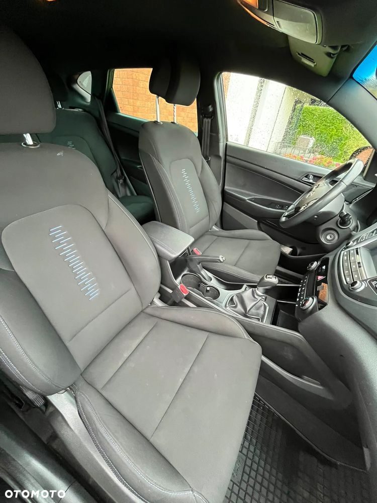 Hyundai Tucson 1.6 GDI BlueDrive GO 2WD - 17