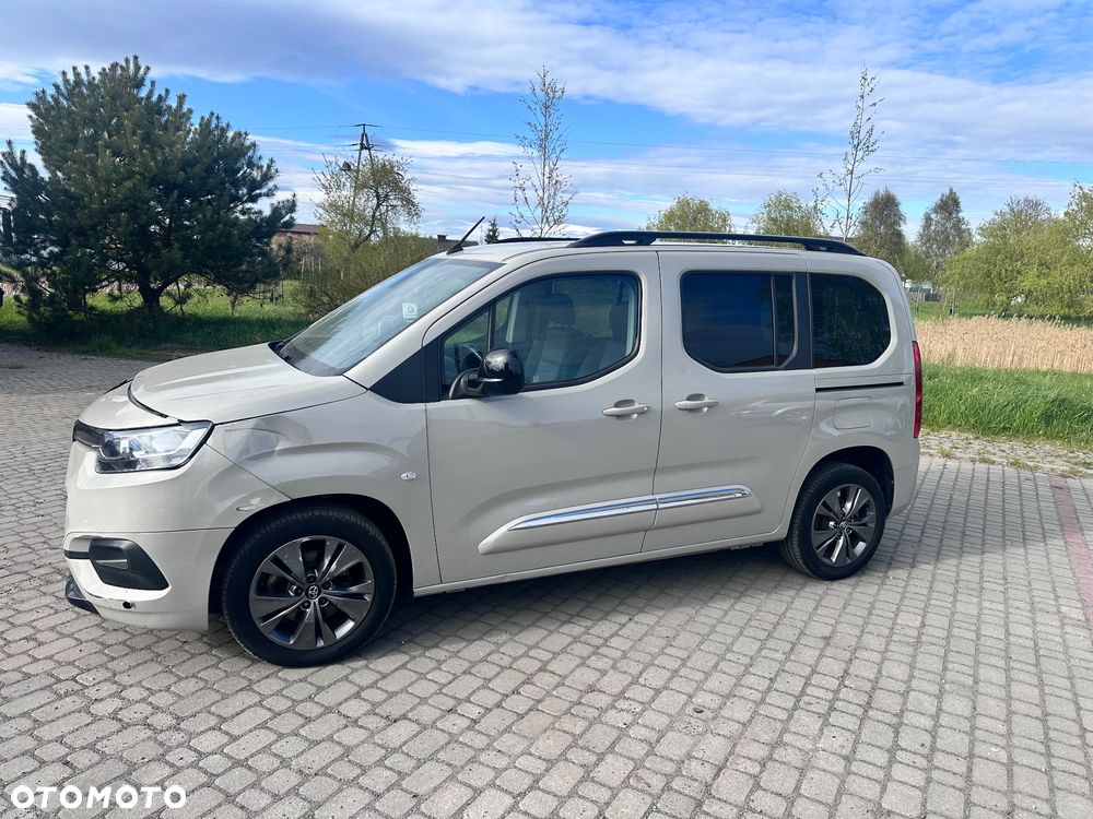 Toyota Proace City Verso 1.2 D-4T Family - 1