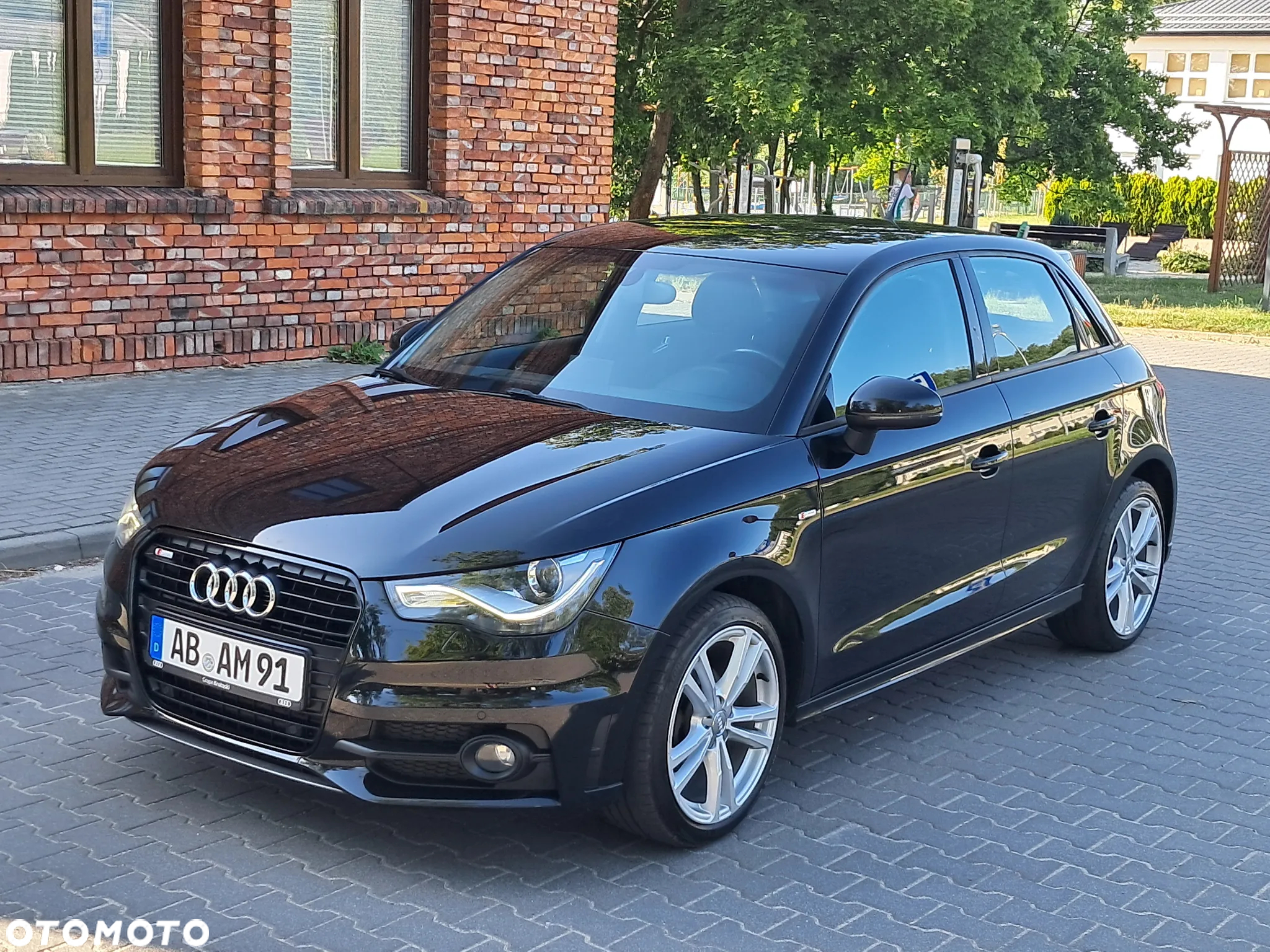 Audi A1 Sportback 1.6 TDI S line Sportpaket - 5