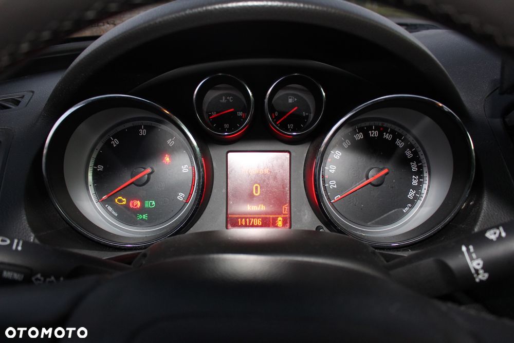 Opel Insignia 2.0 CDTI - 18