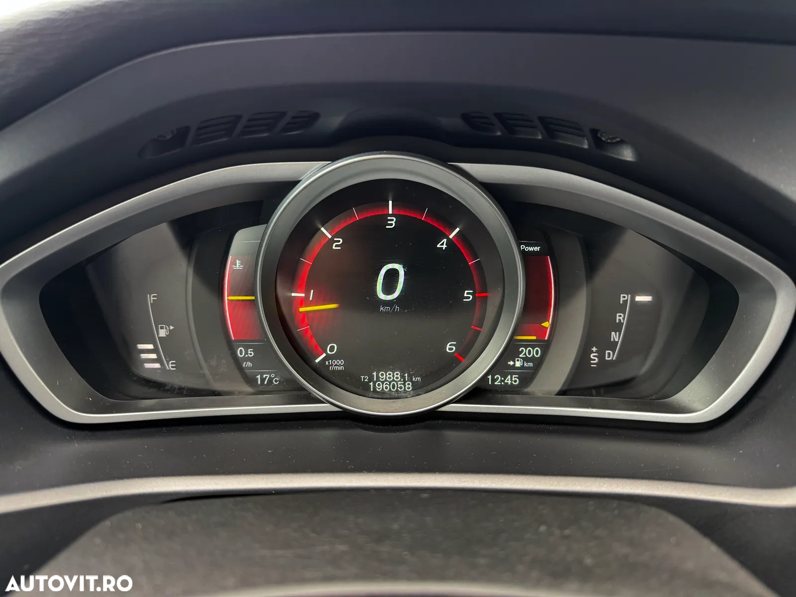 Volvo V40 D2 Aut. Summum - 10