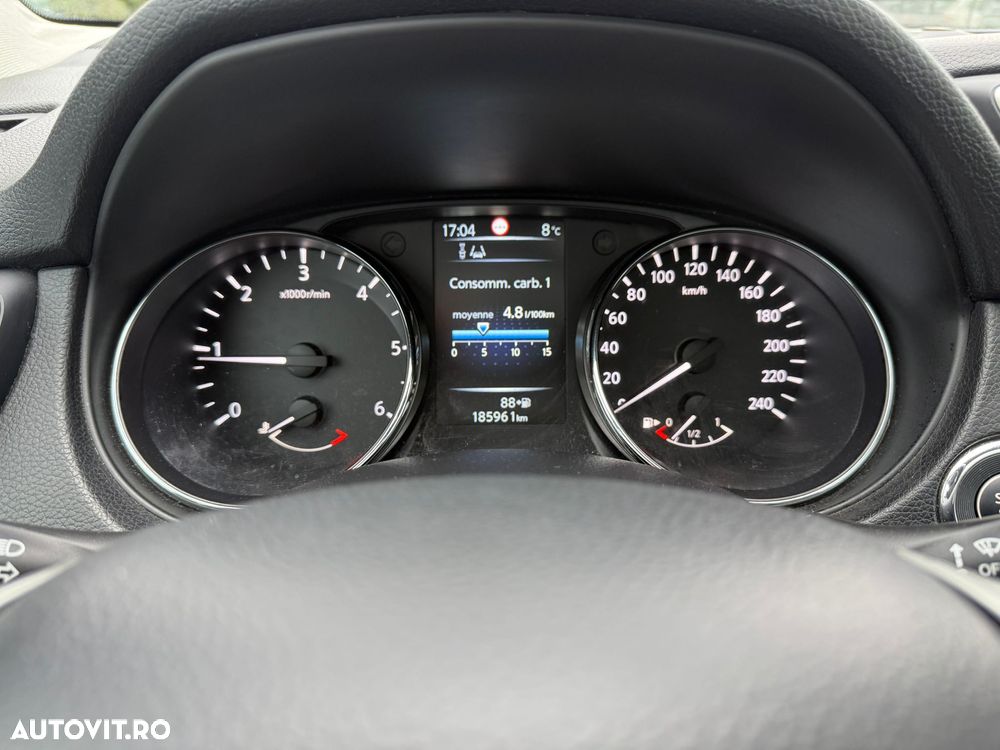 Nissan Qashqai 1.6 DCI N-Connecta - 12