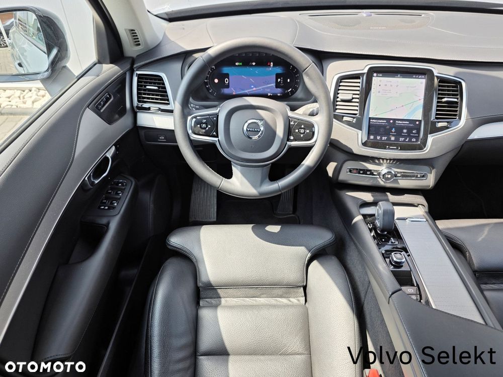 Volvo XC 90 - 21