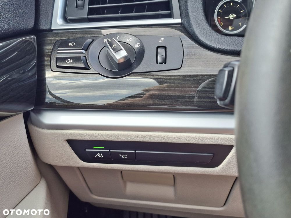 BMW 5GT 535i xDrive - 13