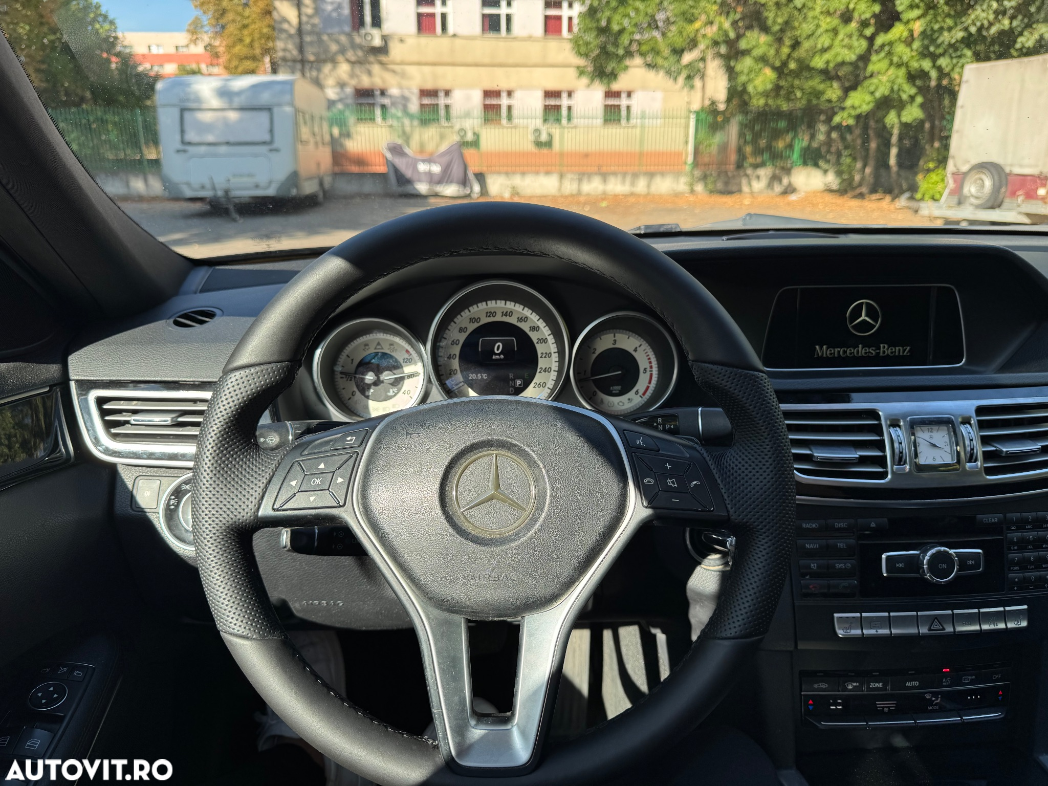 Mercedes-Benz E 220 Blue TEC BlueEFFICIENCY Edition - 14