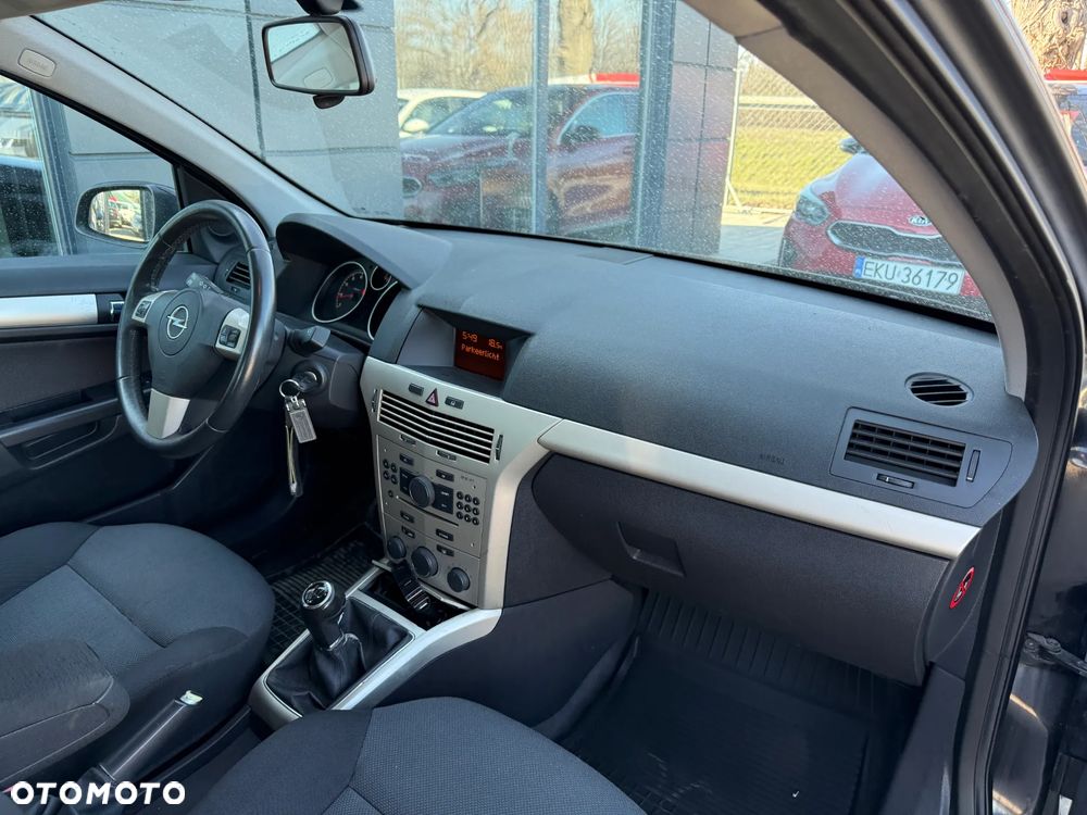 Opel Astra 1.6 Active - 23