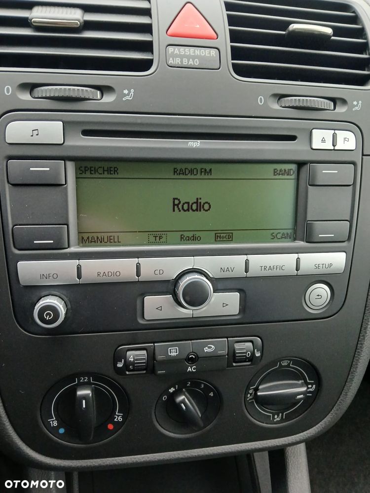 Volkswagen Golf - 27