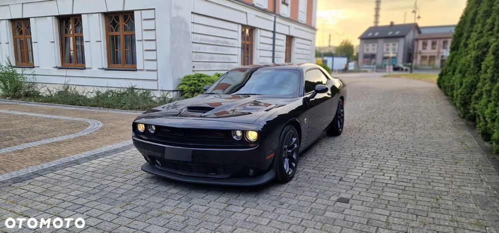 Dodge Challenger 6.4 Scat Pack - 1