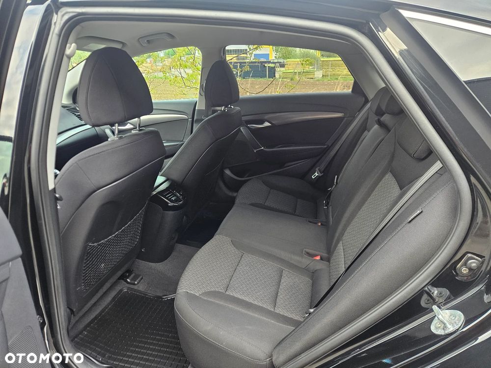 Hyundai i40 2.0 GDI Premium - 27