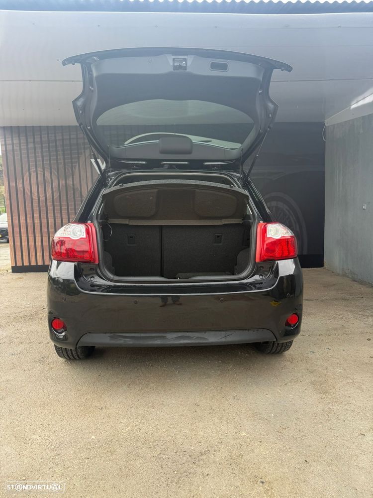 Toyota Auris - 9