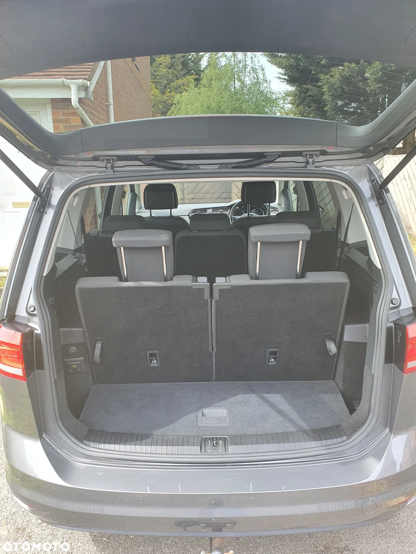 Volkswagen Touran - 21