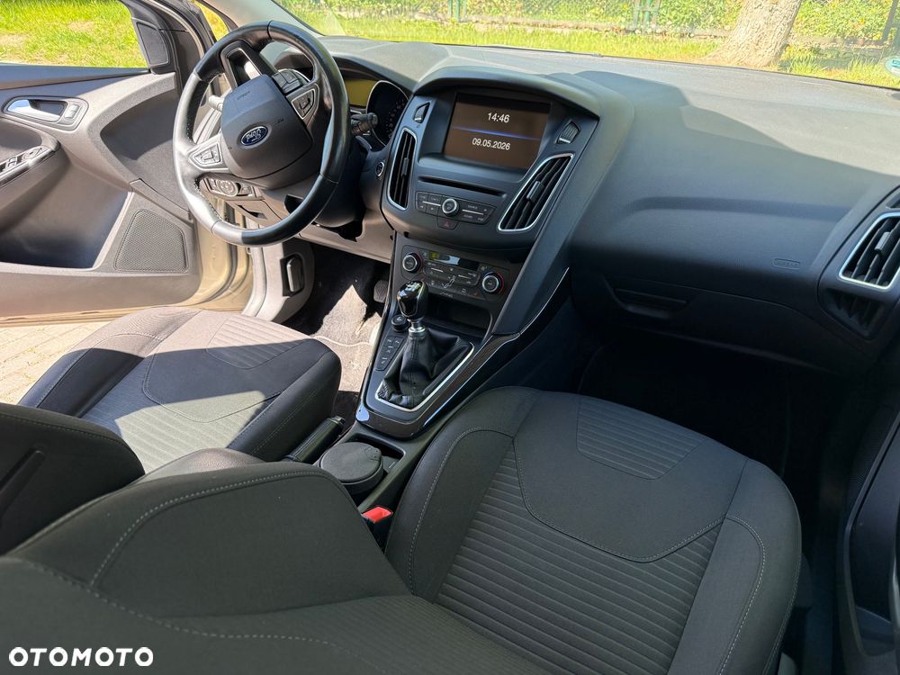 Ford Focus 1.5 EcoBoost Start-Stopp-System Business Edition - 13