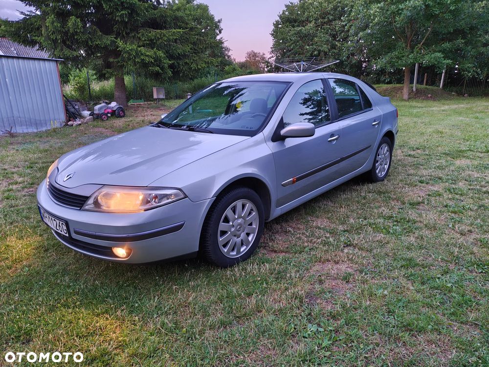 Renault Laguna 1.8 Privilege - 1
