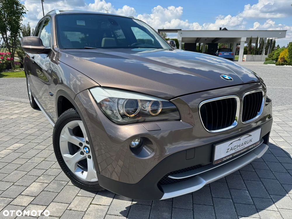BMW X1 sDrive18i - 11