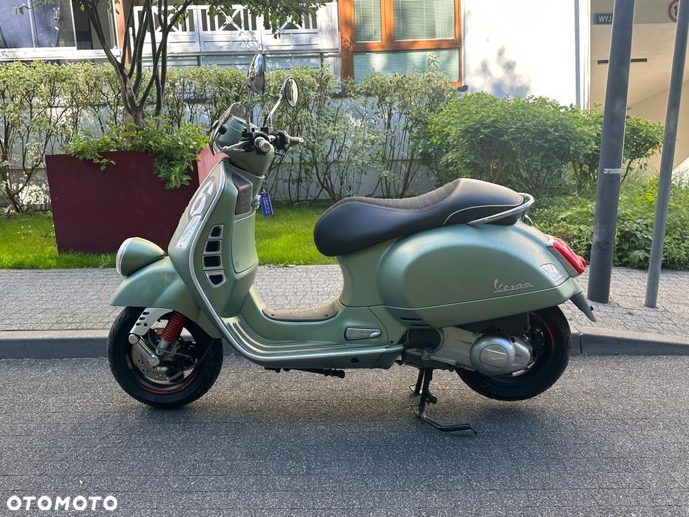 Piaggio Vespa - 2