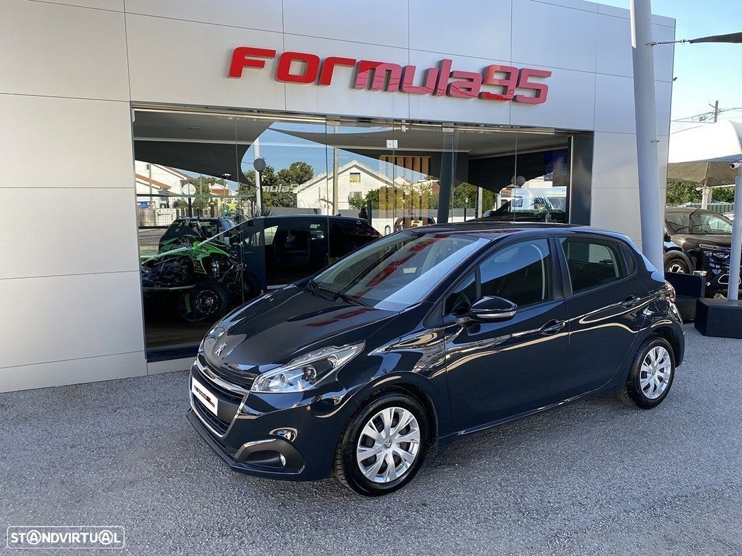 Peugeot 208 - 1