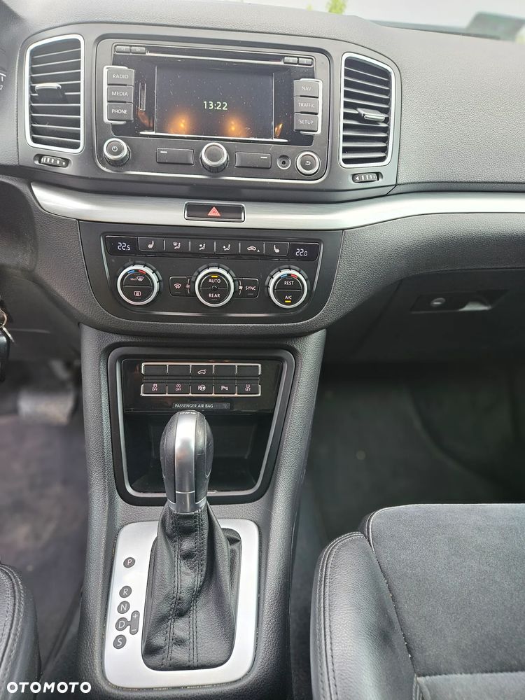 Volkswagen Sharan 2.0 TDI Highline DSG - 11