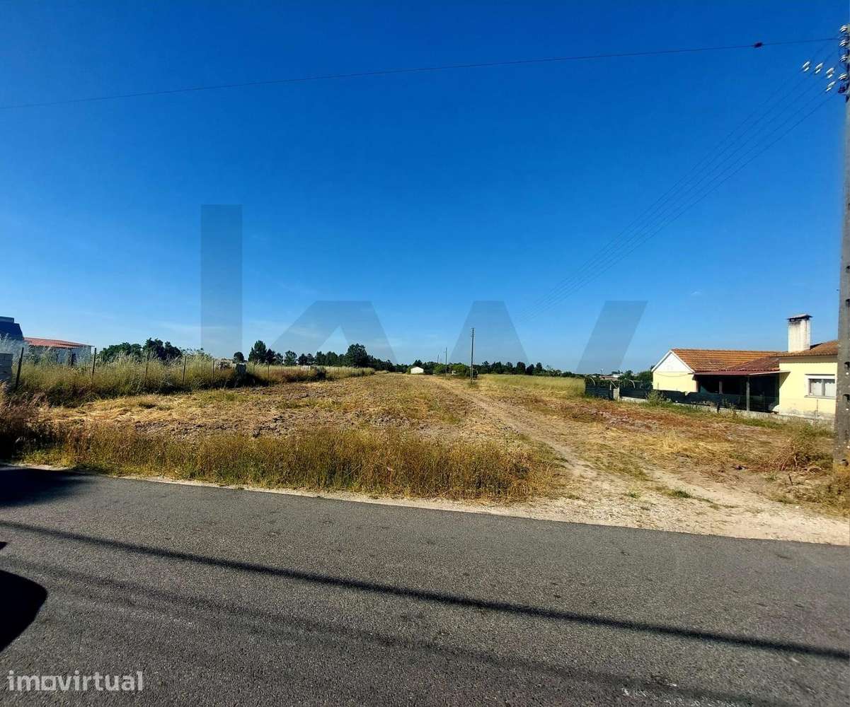 Terreno no Granho, com 6760 m2, em excelente localização - Grande imagem: 2/4