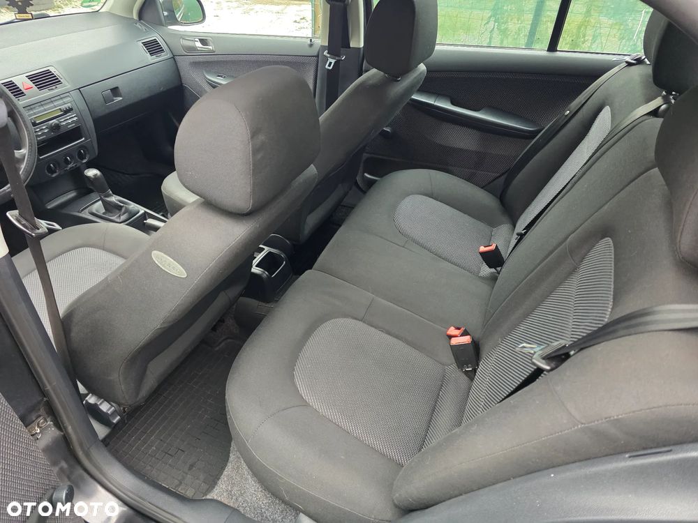 Skoda Fabia 1.4 16V Style Edition - 6