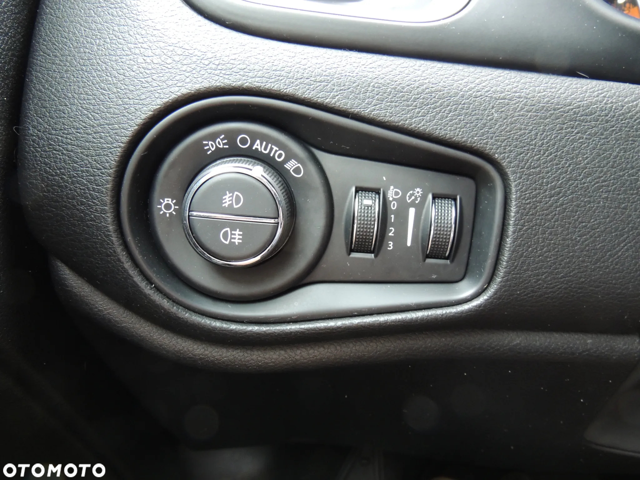 Jeep Renegade 2.0 MultiJet Limited 4WD S&S - 14