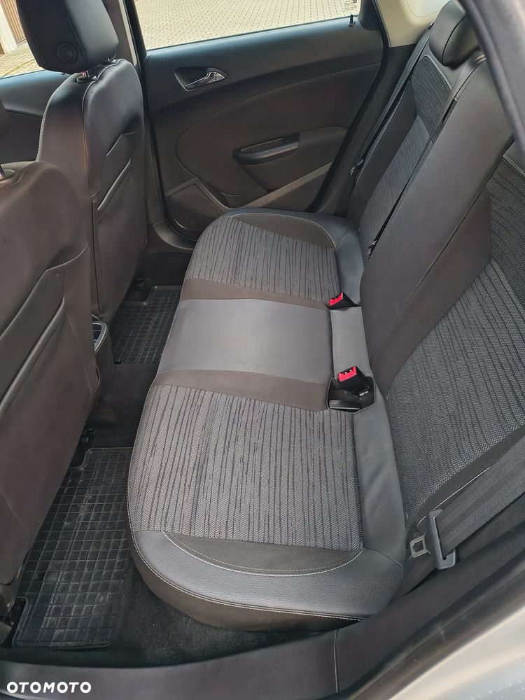 Opel Astra - 9
