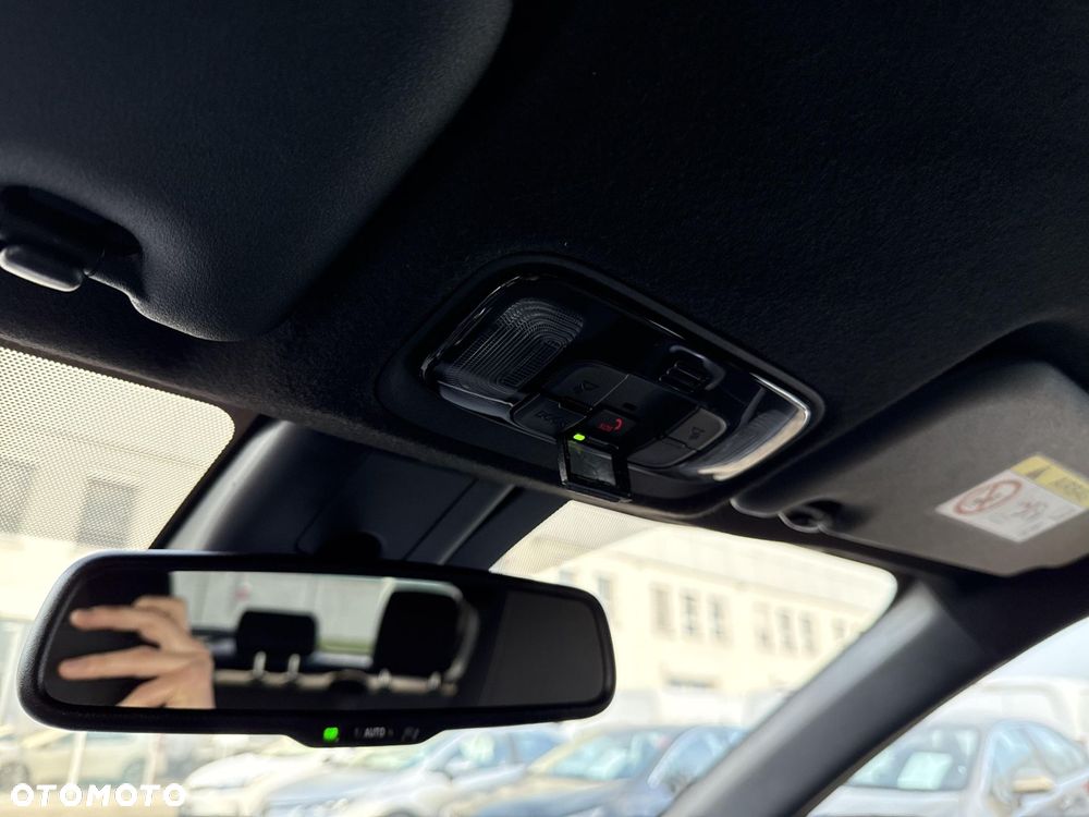 Toyota Yaris Cross Hybrid 1.5 Comfort - 23