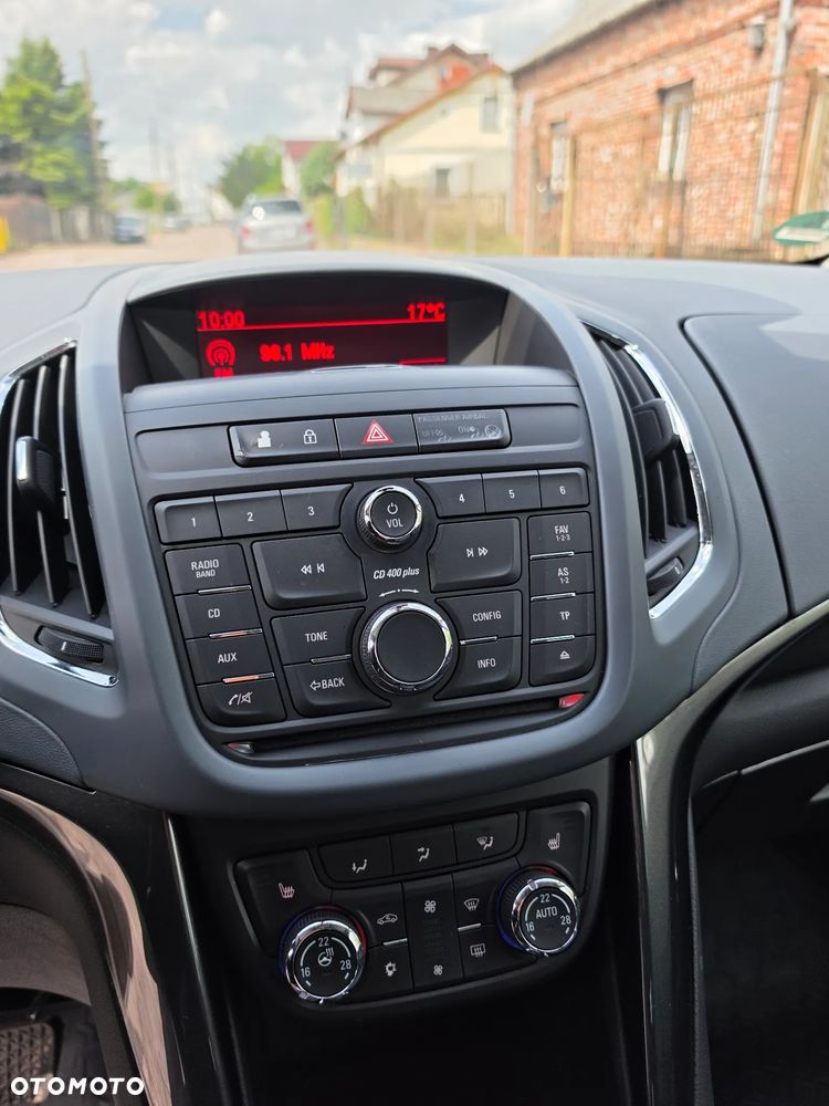 Opel Zafira 1.6 T SIDI Cosmo S&S - 26