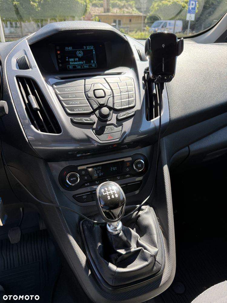 Ford Transit Connect - 24
