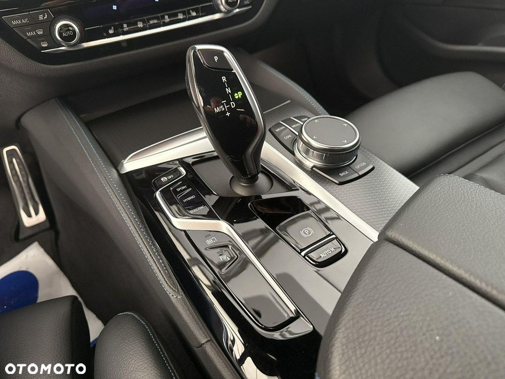BMW Seria 5 - 17