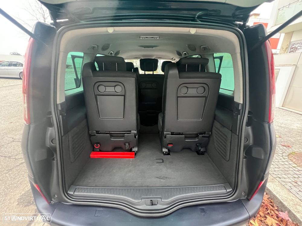 Renault Espace 2.0 dCi SE Travel 7L - 19