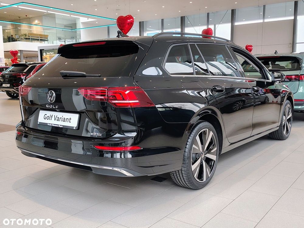 Volkswagen Golf - 6