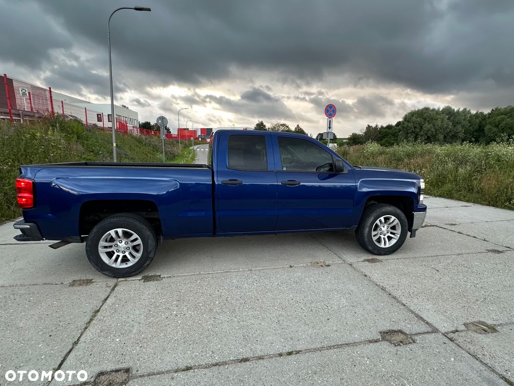 Chevrolet Silverado - 3