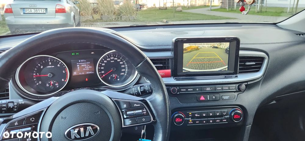 Kia Ceed - 15