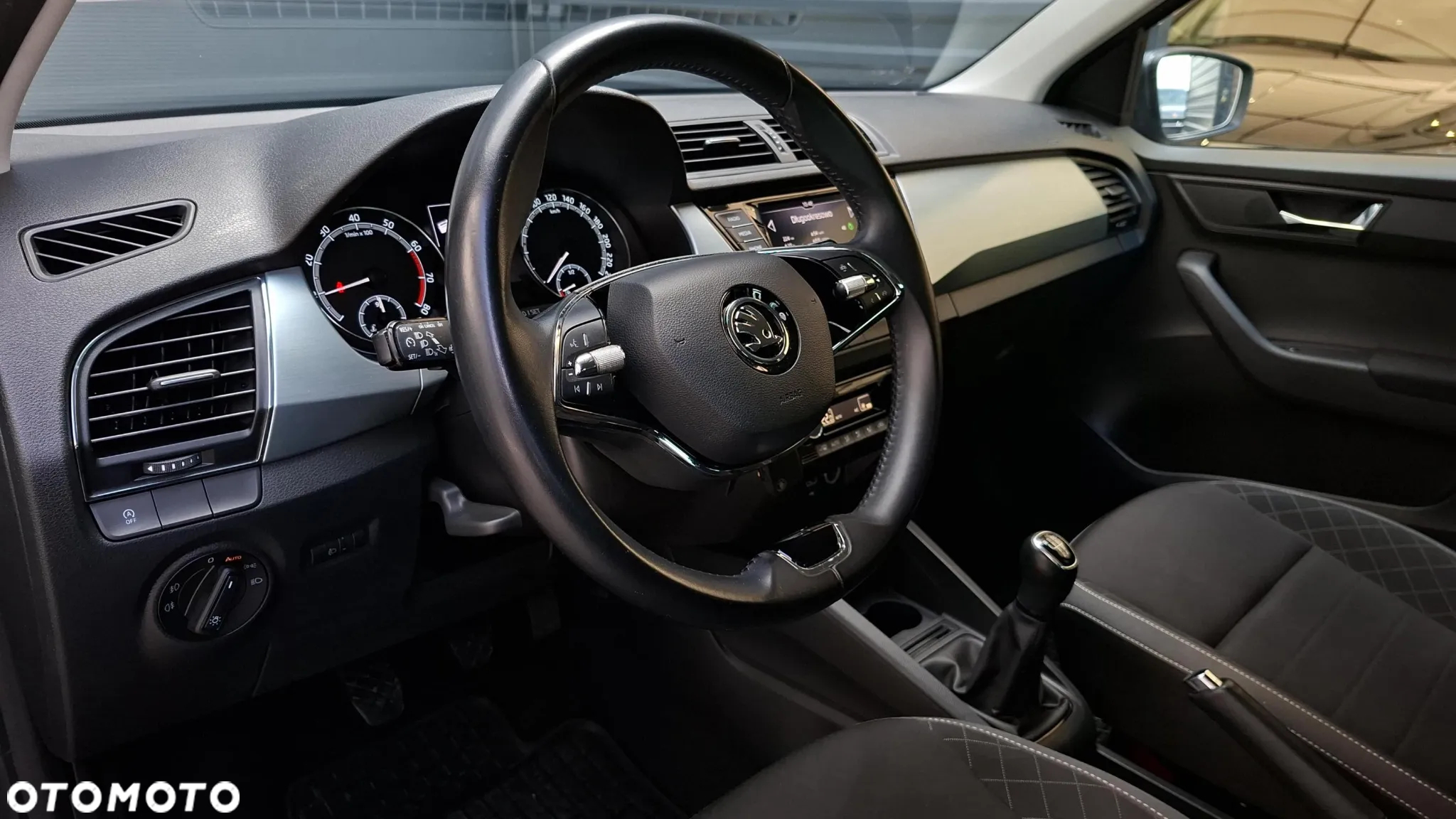 Skoda Fabia 1.0 TSI Ambition Plus - 10