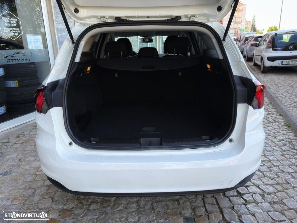 Fiat Tipo Station Wagon 1.3 M-Jet Lounge - 15
