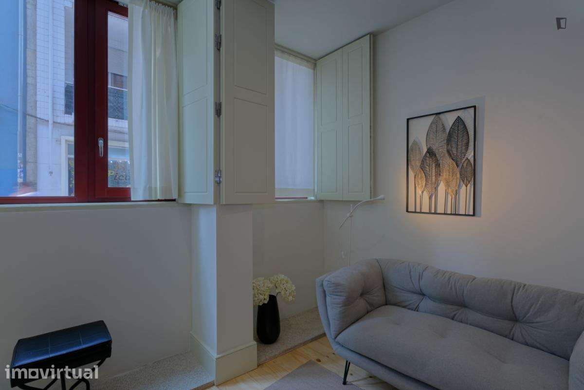 Apartamento com 1 quartos - localizado em Cedofeita Porto - Grande imagem: 2/21
