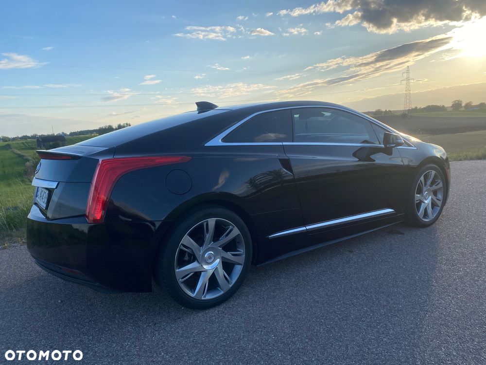Cadillac ELR - 11