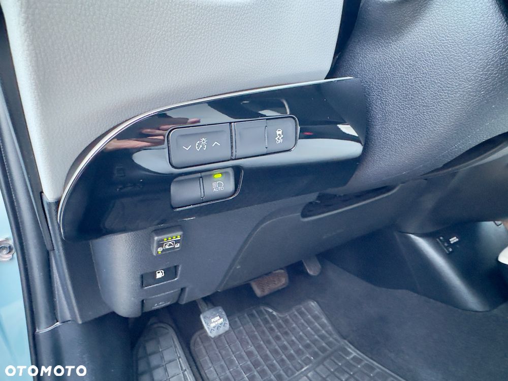 Toyota Prius 1.8 Hybrid Executive - 13